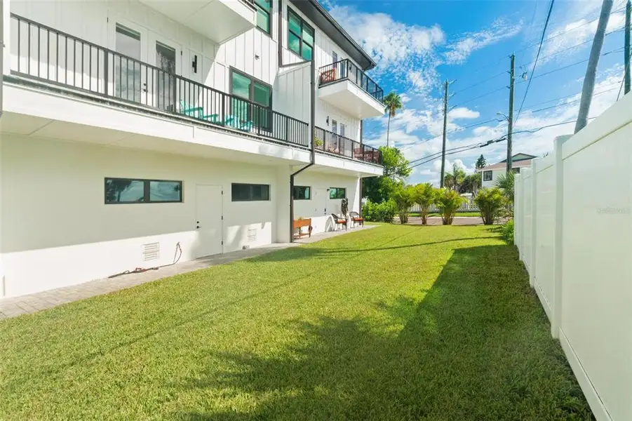Exterior details and patio area of a home in , Madeira Beach (Image 31).