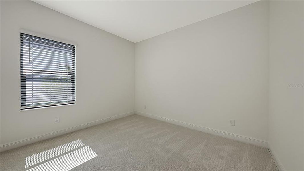 Spacious, unfurnished interior of a new home in Palm Grove, Lakewood Ranch (Image 18).