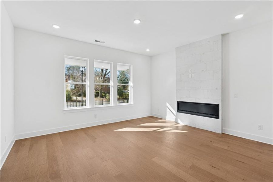 Spacious, unfurnished interior of a new home in Celesta, Scottdale (Image 12).