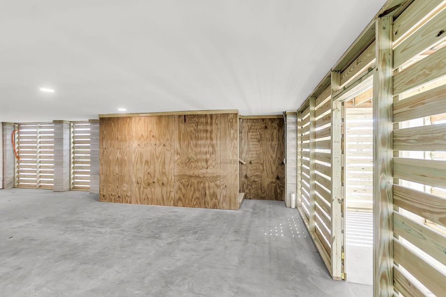 Spacious, unfurnished interior of a new home in Miller's Crossing, Johns Island (Image 56).