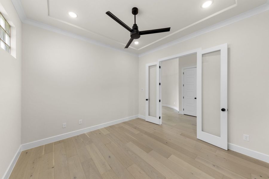 Representative unfurnished interior of a home built from the 5511 by Tradition Homes in Mustang Lakes, McKinney (Image 14).