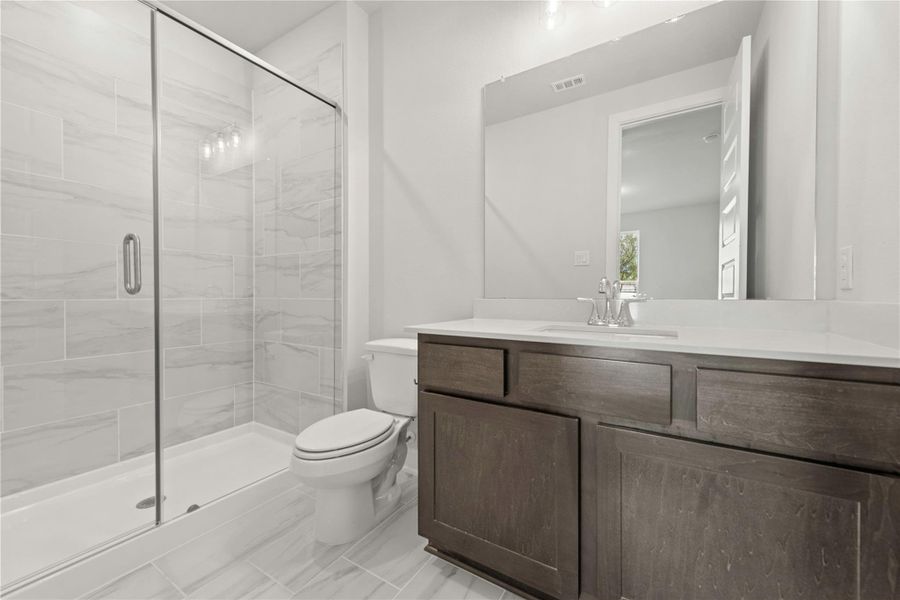 Furnished interior view inside a new home in Kresston - 65', Montgomery (Image 10).