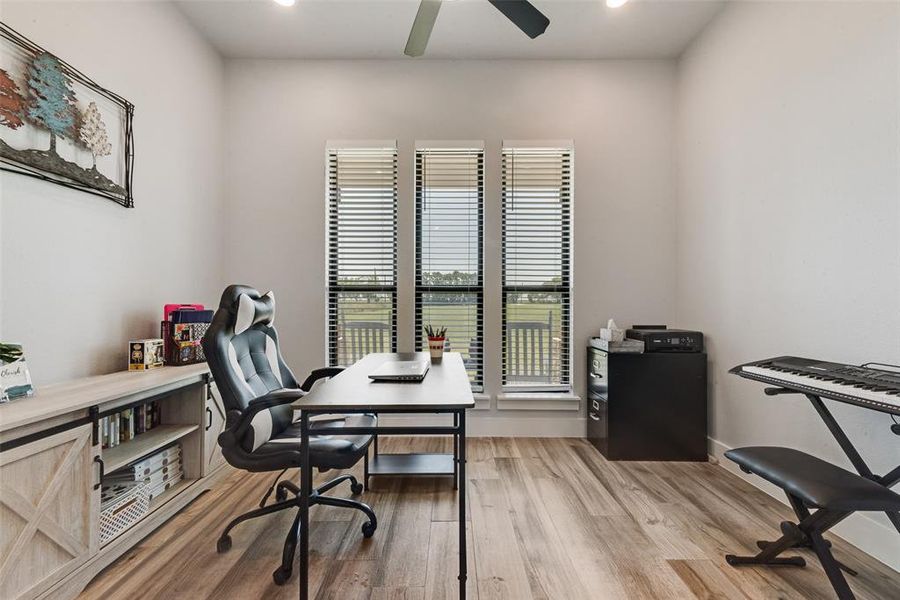 Private study for your virtual home office space.