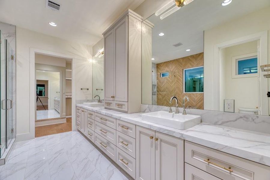 Furnished interior view inside a new home in , Houston (Image 12).