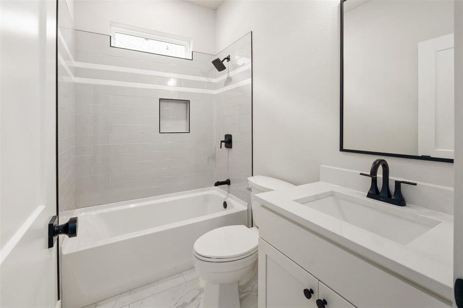 Furnished interior view inside a new home in , Mabank (Image 16).