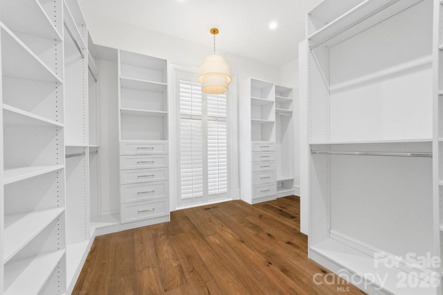 Spacious, unfurnished interior of a new home in , Davidson (Image 22).