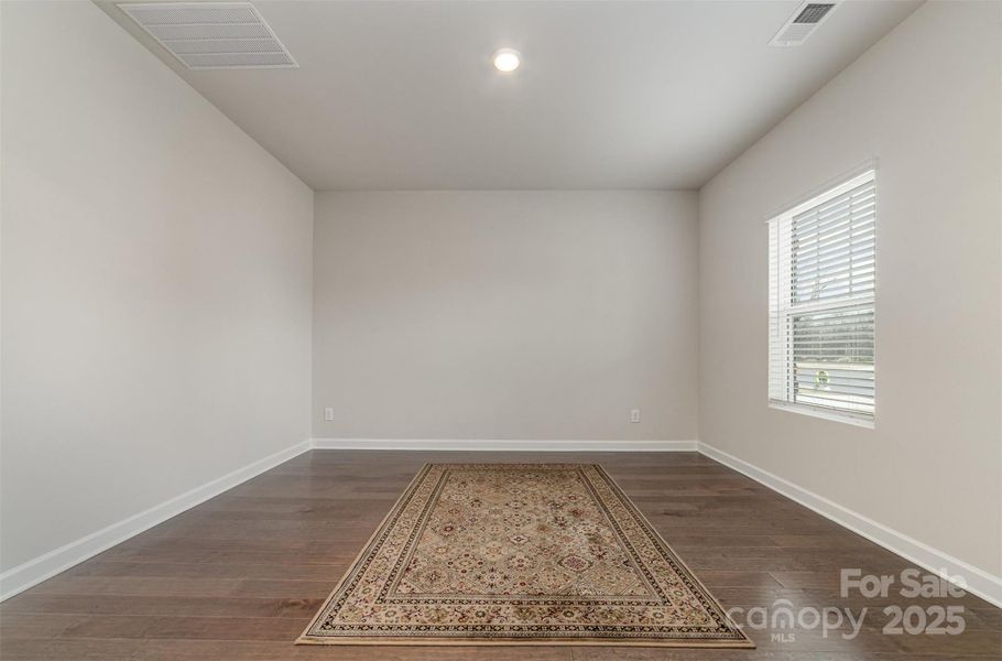 Downstairs Office, Work-out Room or Flex Spac Downstairs Office, Work-out Room or Flex Spac