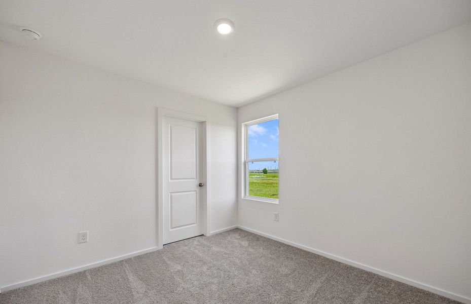 Spacious, unfurnished interior of a new home in Windcress, Cove (Image 22).