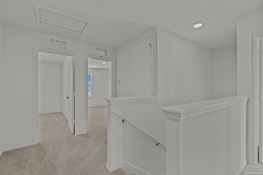 Spacious, unfurnished interior of a new home in Lily Springs, Seguin (Image 13).