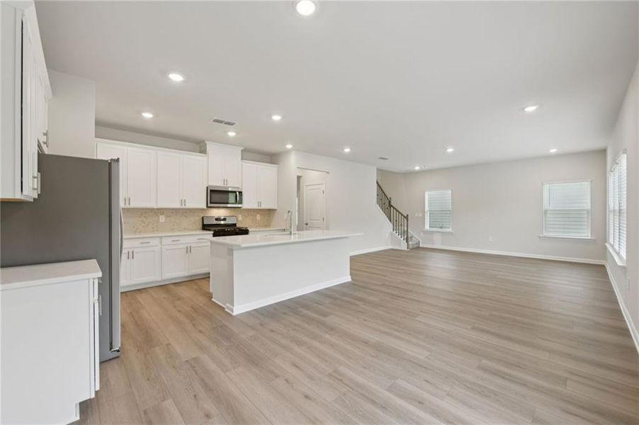 Spacious, unfurnished interior of a new home in Preserve at Mountain Creek, Pendergrass (Image 17). Spacious, unfurnished interior of a new home in Preserve at Mountain Creek, Pendergrass (Image 17).
