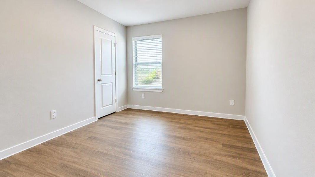 Spacious, unfurnished interior of a new home in Royal Oak South, Corpus Christi (Image 11).