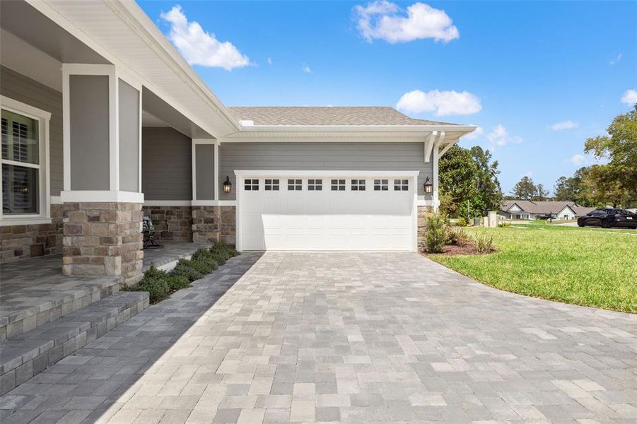 Exterior details and patio area of a home in , Brooksville (Image 4).