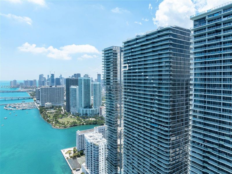 Condo located in Miami, FL showcasing its design and architecture (Image 39).