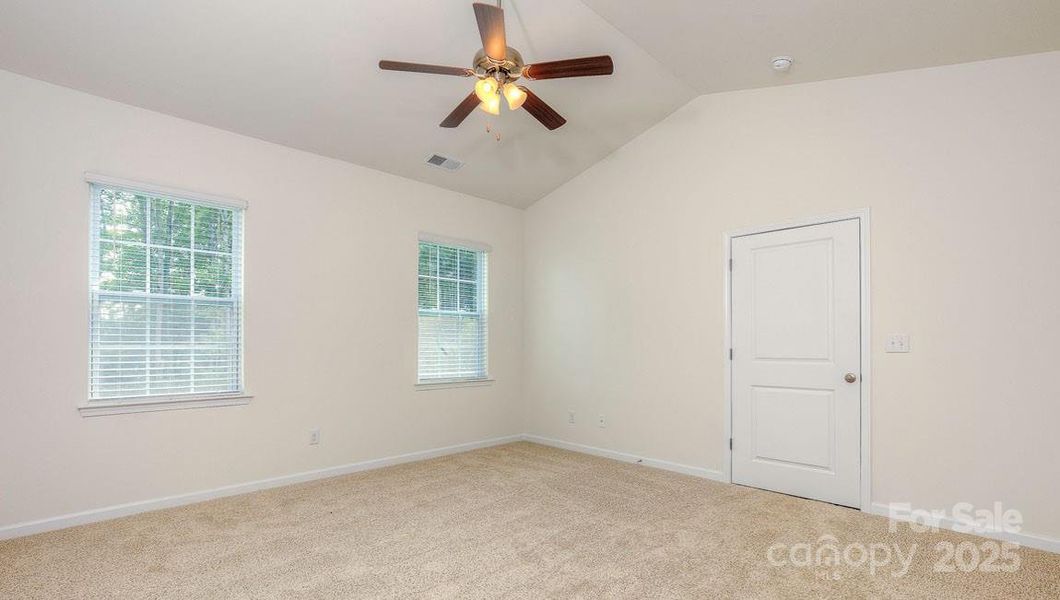 Spacious, unfurnished interior of a new home in Sonoma Hills, Charlotte (Image 14). Spacious, unfurnished interior of a new home in Sonoma Hills, Charlotte (Image 14).