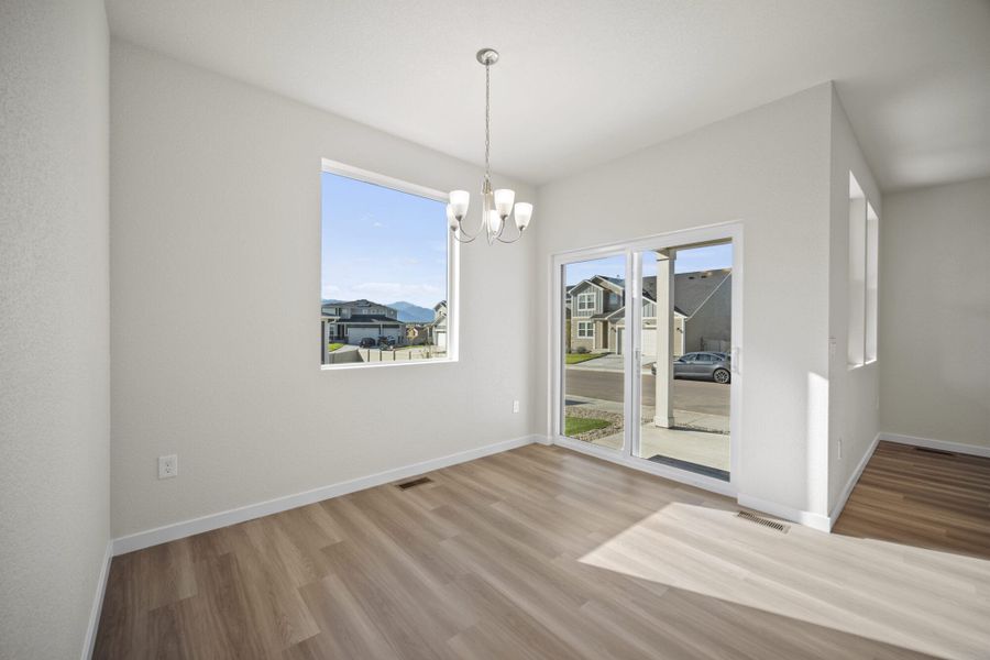 Spacious, unfurnished interior of a new home in The Trails at Aspen Ridge, Colorado Springs (Image 26).