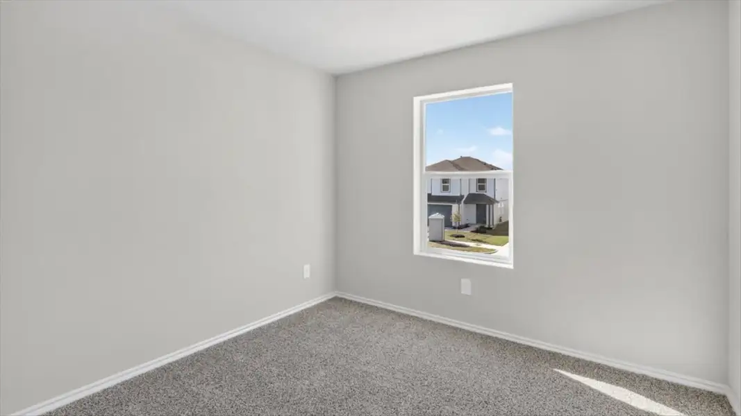 Spacious, unfurnished interior of a new home in Somerset, Hillsboro (Image 13).