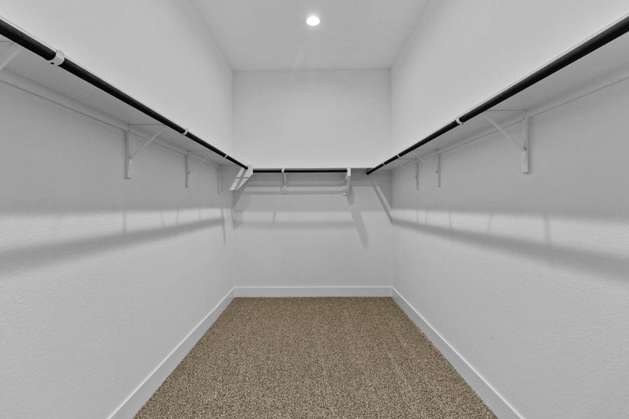 Spacious, unfurnished interior of a new home in Silverthorne, Conroe (Image 21).