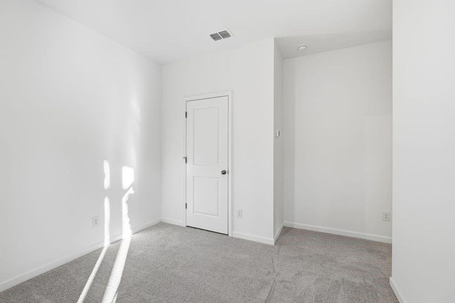 Spacious, unfurnished interior of a new home in Somerset at Veterans Memorial, Mableton (Image 29).