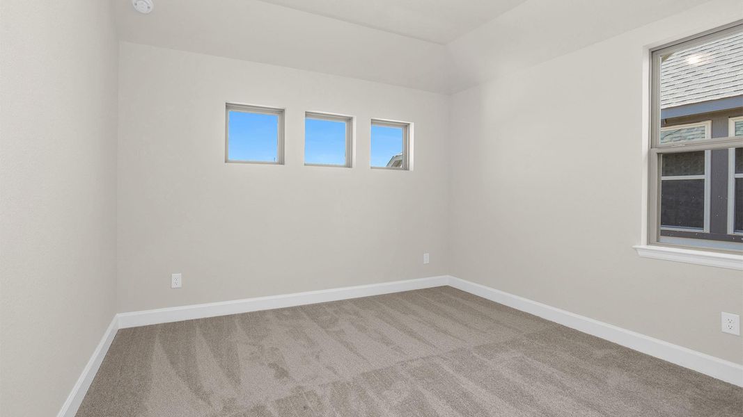 Spacious, unfurnished interior of a new home in Jordan Ranch, Fulshear (Image 10).