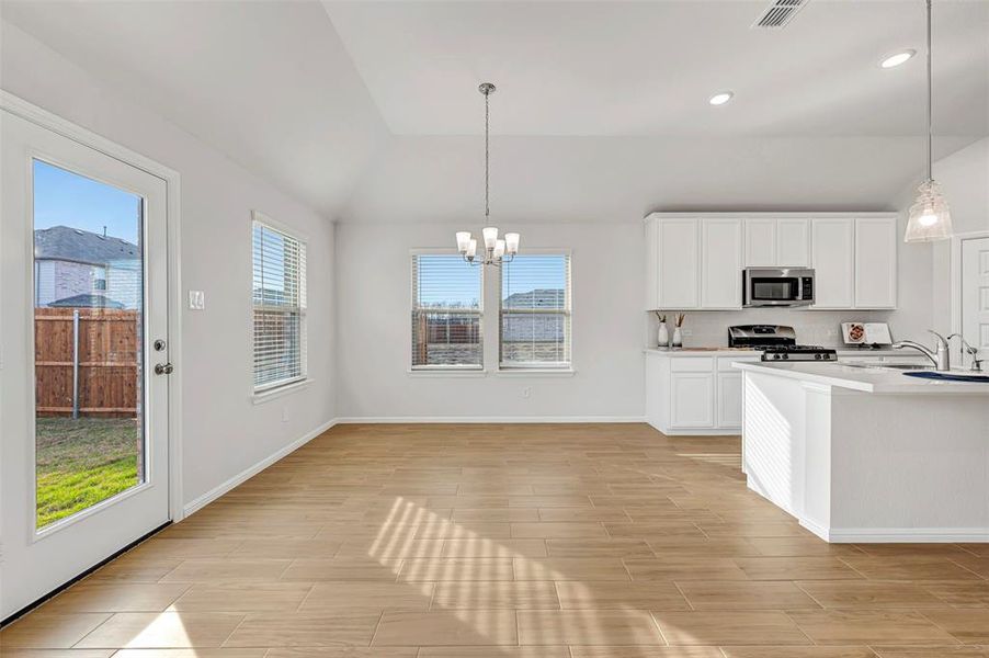 Spacious, unfurnished interior of a new home in Verandah, Royse City (Image 26).