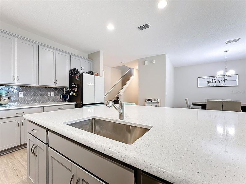 Furnished interior view inside a new home in , Orlando (Image 27).