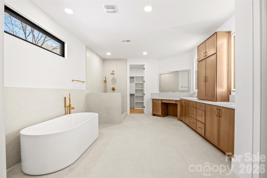 Primary Ensuite bath Primary Ensuite bath