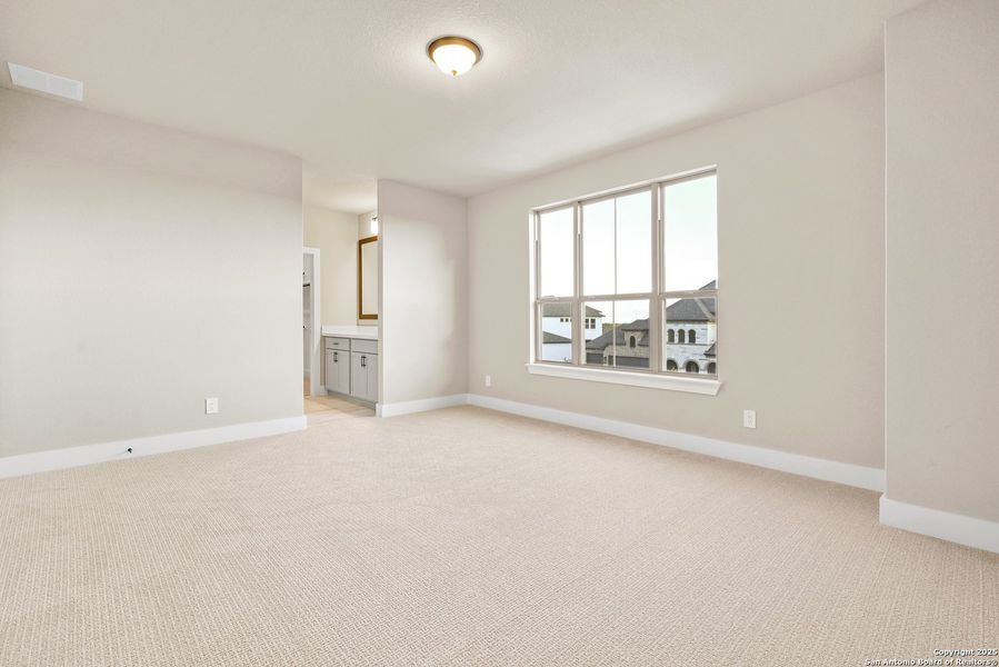 Spacious, unfurnished interior of a new home in Esperanza - 70', Boerne (Image 34). Spacious, unfurnished interior of a new home in Esperanza - 70', Boerne (Image 34).