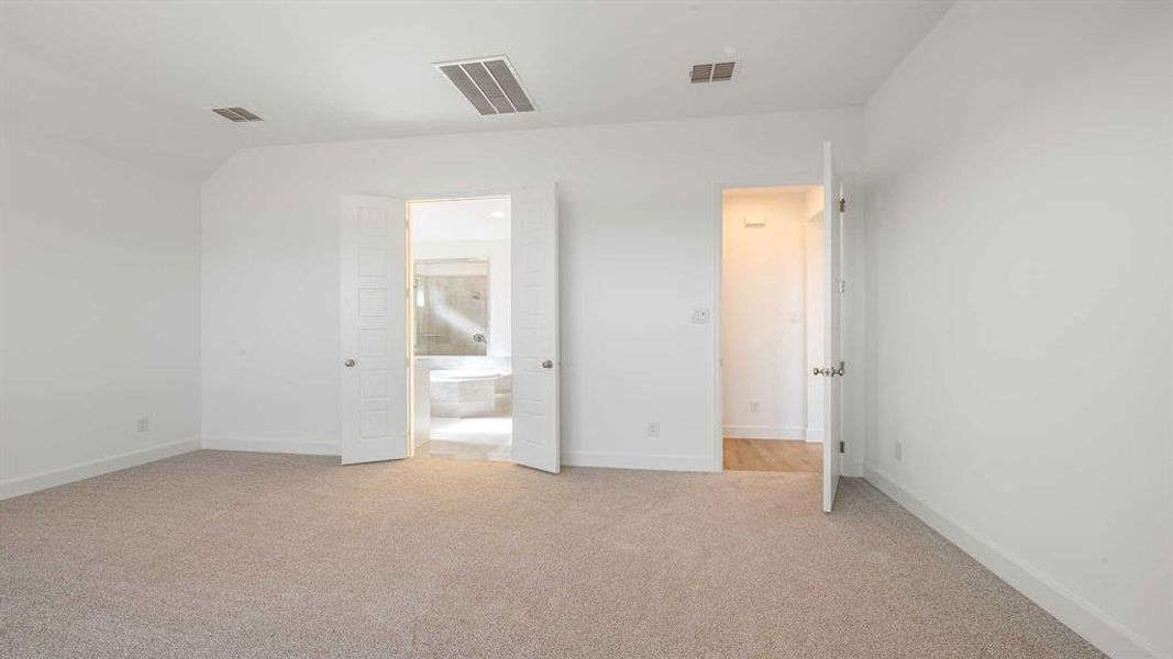 Spacious, unfurnished interior of a new home in Devonshire, Forney (Image 18).