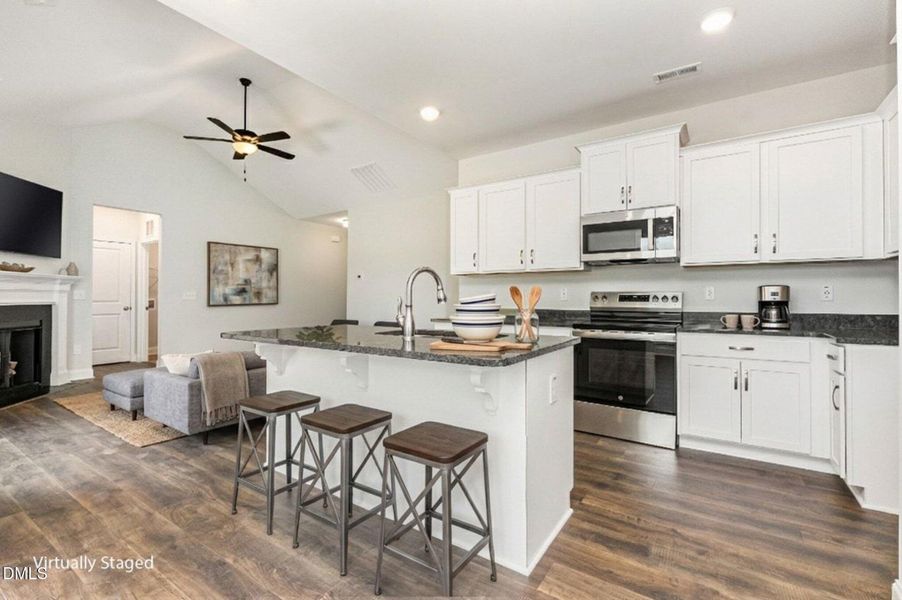 002_cj4a9623-edit_110