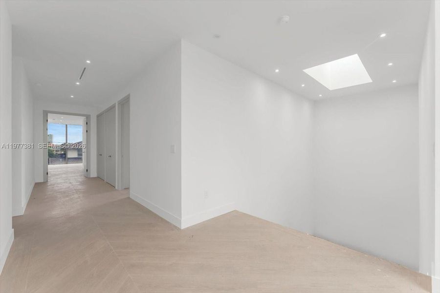 Spacious, unfurnished interior of a new home in , North Bay Village (Image 18).