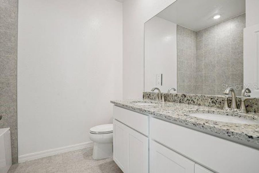 Furnished interior view inside a new home in Palm Coast, Palm Coast (Image 4).