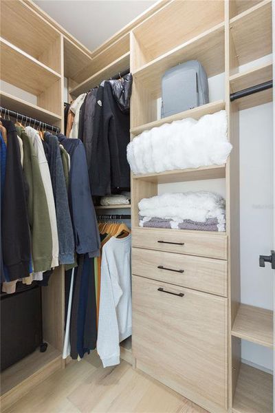 Close-up of interior finishes inside a home in , Tampa (Image 23).