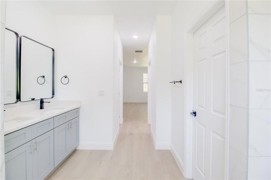 Image 17 of a home in .