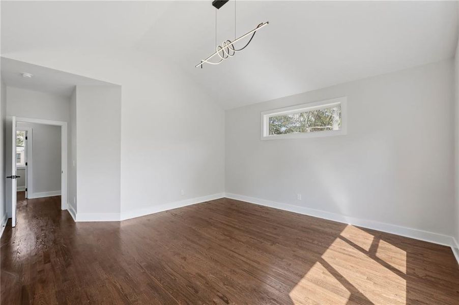 Spacious, unfurnished interior of a new home in , Atlanta (Image 24).