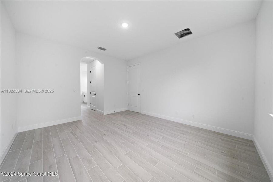 Spacious, unfurnished interior of a new home in , Palm Bay (Image 18). Spacious, unfurnished interior of a new home in , Palm Bay (Image 18).
