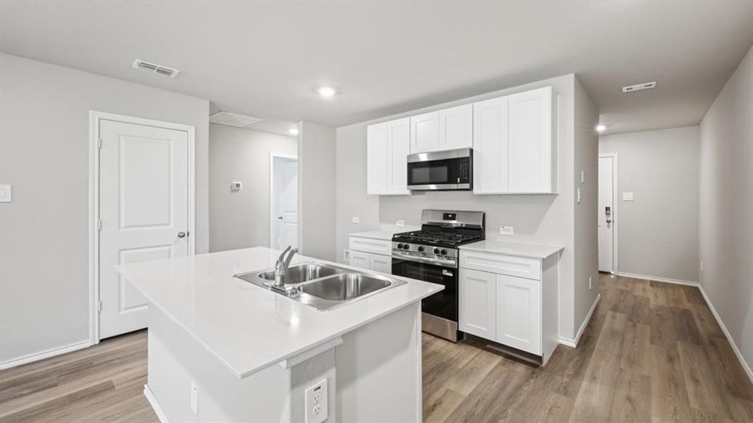 Furnished interior view inside a new home in Sunnycreek, Crowley (Image 7).