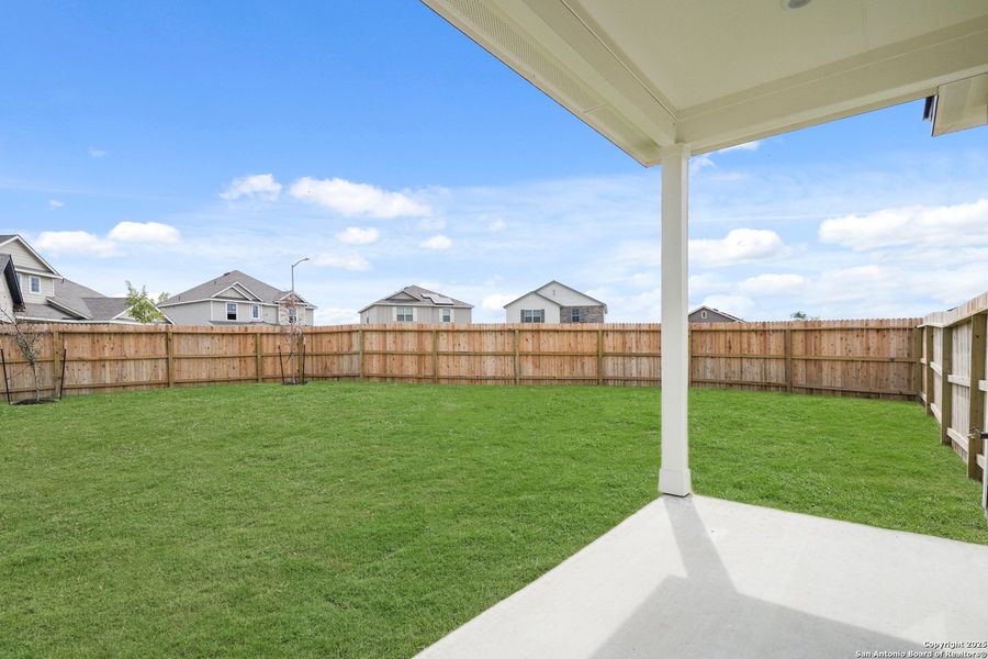 Image 37 of a home in Cinco Lakes. Image 37 of a home in Cinco Lakes.