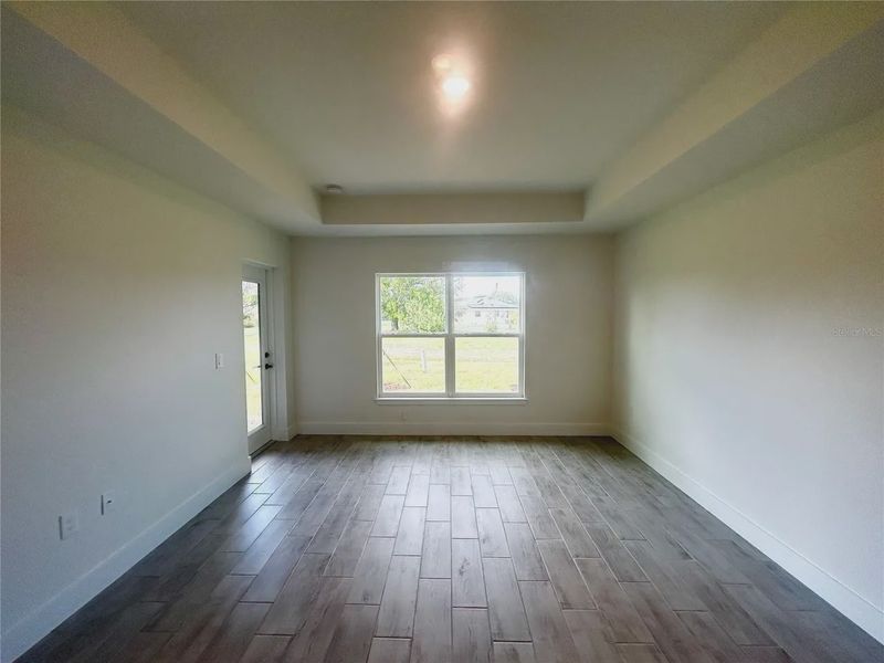 Spacious, unfurnished interior of a new home in Deep Creek, Punta Gorda (Image 19).