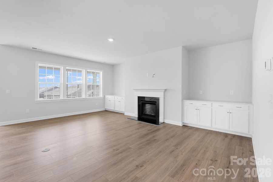 Spacious, unfurnished interior of a new home in Roselyn, Lancaster (Image 25). Spacious, unfurnished interior of a new home in Roselyn, Lancaster (Image 25).