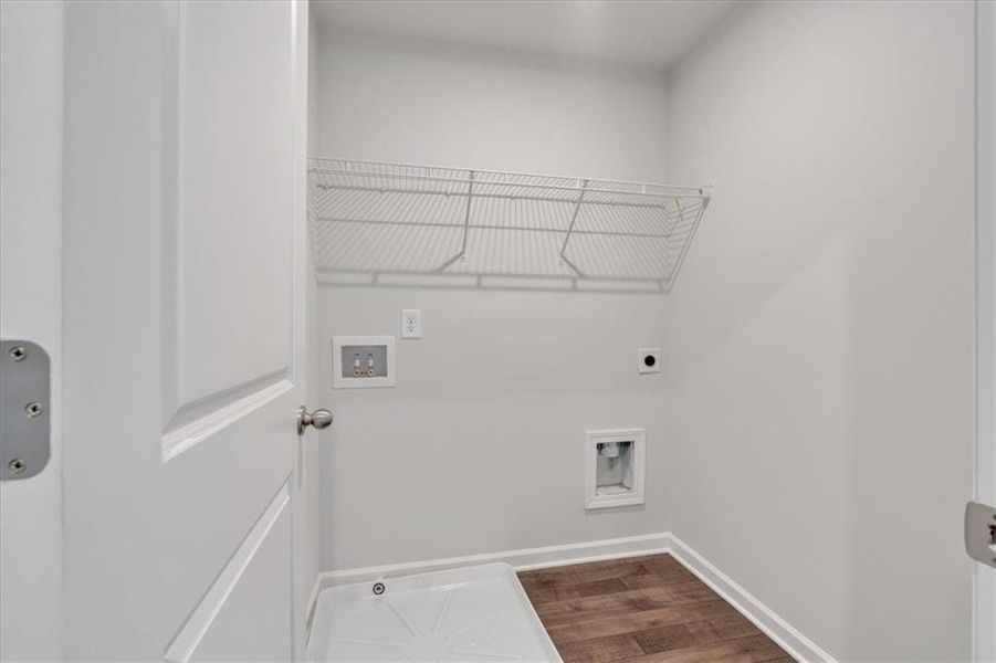 Spacious, unfurnished interior of a new home in Carter Grove, Cartersville (Image 14).