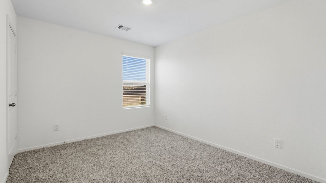 Representative unfurnished interior of a home built from the Perry by D.R. Horton in Cypress Green, Hockley (Image 20).