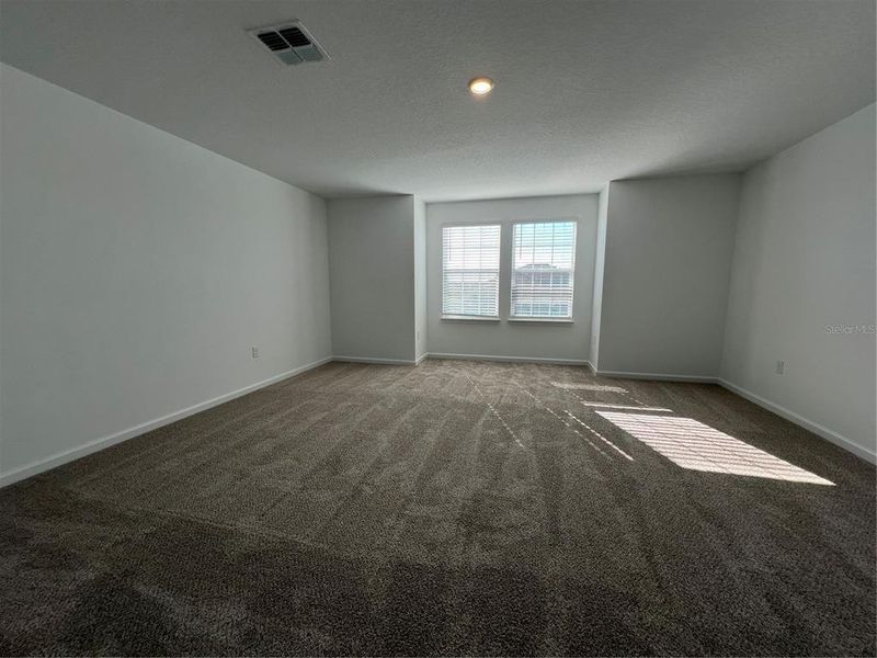 Spacious, unfurnished interior of a new home in Hills of Minneola, Minneola (Image 17). Spacious, unfurnished interior of a new home in Hills of Minneola, Minneola (Image 17).