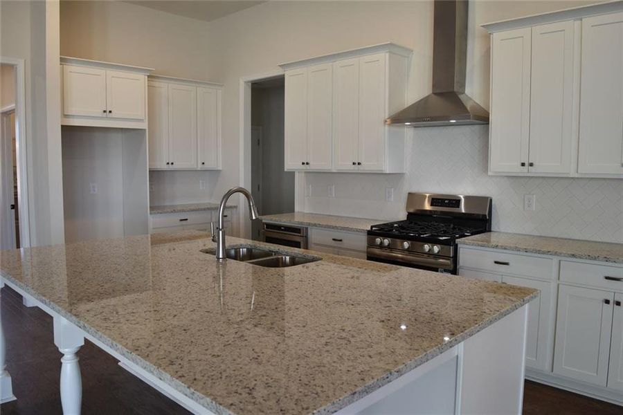 Furnished interior view inside a new home in Soleil Summit Chase, Snellville (Image 9). Furnished interior view inside a new home in Soleil Summit Chase, Snellville (Image 9).