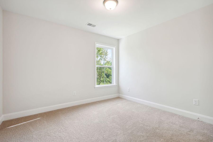 Spacious, unfurnished interior of a new home in High Point at Foxbank, Moncks Corner (Image 19).