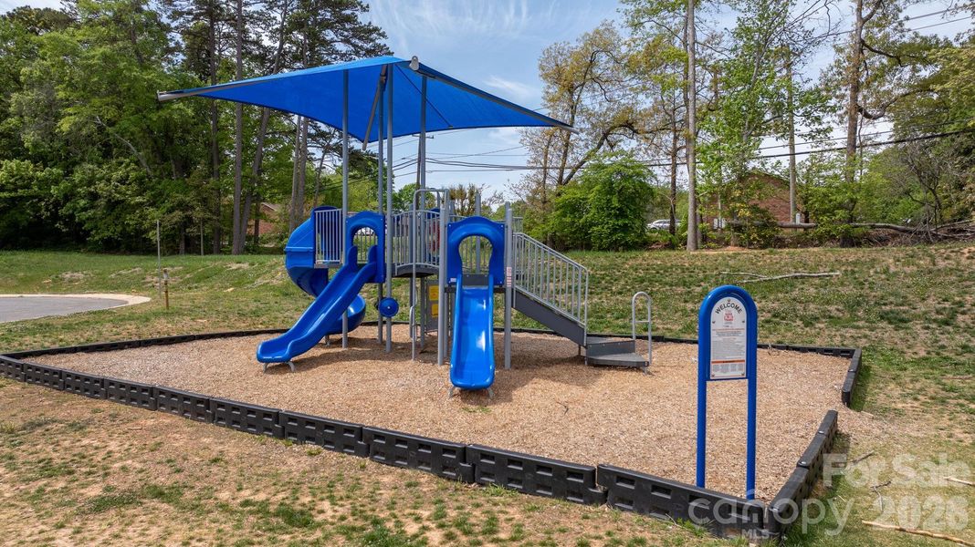 Neighborhood Amenities