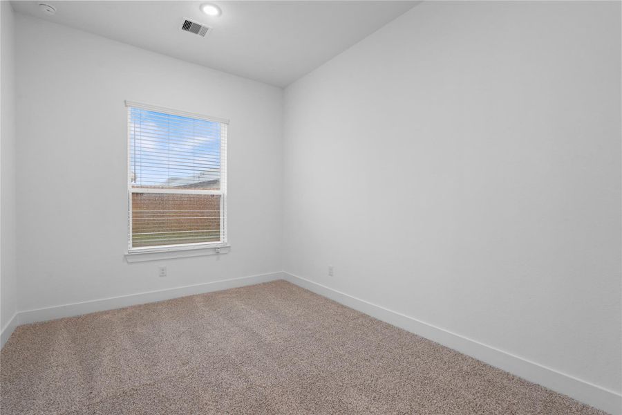 Spacious, unfurnished interior of a new home in Brookewater, Rosenberg (Image 13).