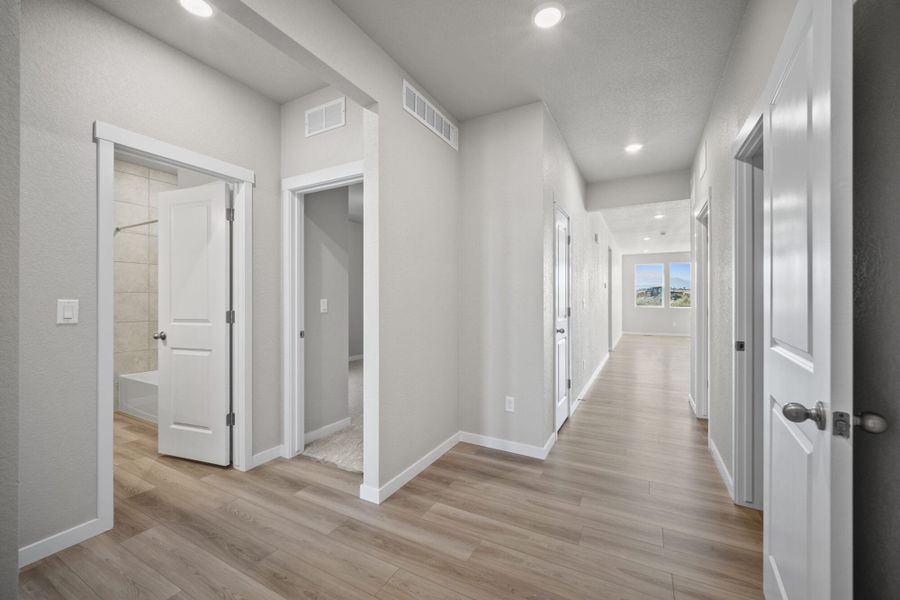 Spacious, unfurnished interior of a new home in The Glen-12, Colorado Springs (Image 20). Spacious, unfurnished interior of a new home in The Glen-12, Colorado Springs (Image 20).