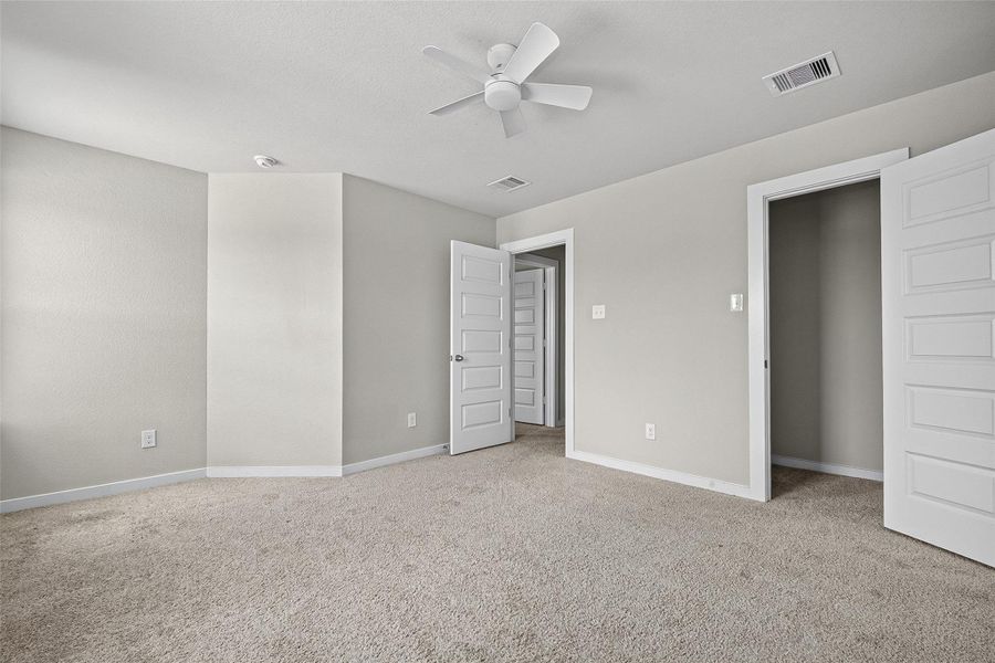 Spacious, unfurnished interior of a new home in , Houston (Image 37). Spacious, unfurnished interior of a new home in , Houston (Image 37).