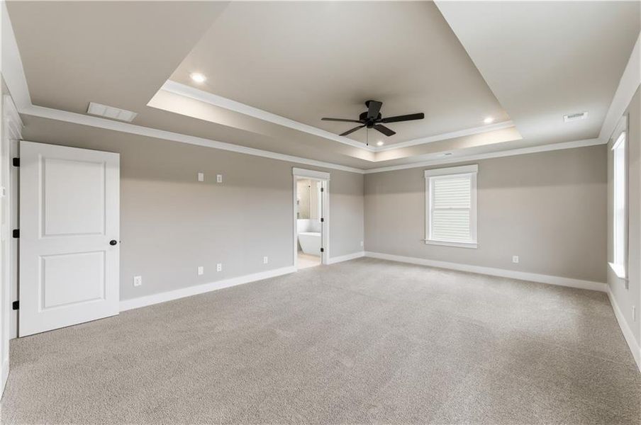 Spacious, unfurnished interior of a new home in Springside Reserve, Powder Springs (Image 25).