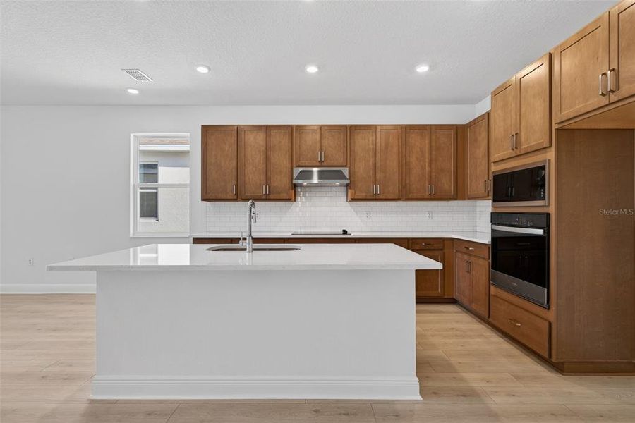 Furnished interior view inside a new home in Reserve at Hammock Oaks, Lady Lake (Image 8). Furnished interior view inside a new home in Reserve at Hammock Oaks, Lady Lake (Image 8).